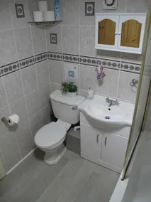 Scarborough, South Cliff Seaside Garden Apt - Image 4
