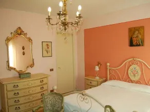 Betulla,  Barga!  Private beach style pool,  WIFI, walk to bars/restaurants! - Image 5