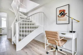 Ideal Wiedikon 4.5 Room w/ Storage & W/D, 6 min to Market, by Blueground - Image 2