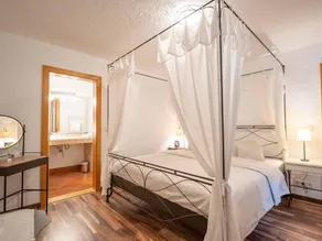 Guardian Angel Suite incl. breakfast & lake view - All Suite Hotel Garni Leithner - Image 4