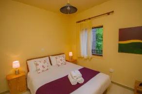 Persephone Cottage by AgroHolidays - Image 5