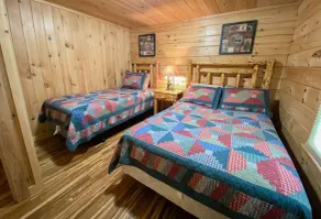 Stay on Kingdom Trails in a three bedroom cabin! - Image 2