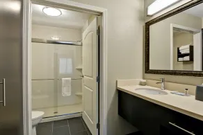 Queen Suite With Kitchen — Near Nashville - Image 4