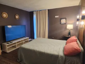 Entire Apartment with smart lock. Flex entry - Image 5