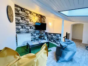 Group gîte near Futuroscope and Poitiers. Pets allowed - Image 2