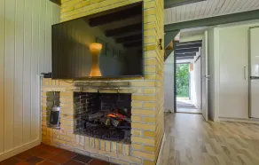 3 Bedroom Beautiful Home In Kalundborg - Image 2
