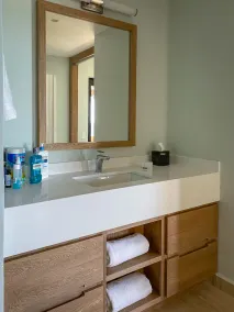 Beachfront Casa Del Mar Penthouse - Image 3