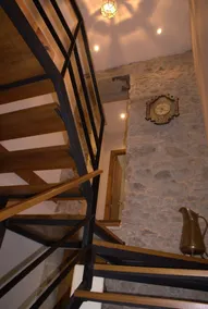 Haus in rustikaler Lage, eigene Ruhe - Image 2