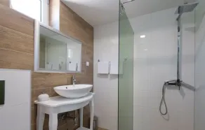 Villa Zara with heated Hydromassage-Pool - Image 4