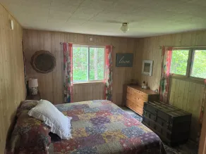 Lake Front North Shore Cottage. - Image 3