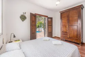 Cortijo La Alberquilla – Andalusian Charm with Mountain and Sea Views, Pool, Wi-Fi, and Garden - Image 5