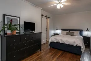Renovated cottage with Hot Tub 15 min to Asheville - Image 3