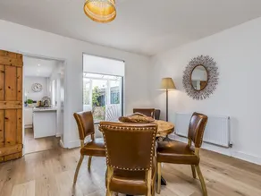Delightful 2 Bed House a Stones Throw From Beach - Pass the Keys - Image 3