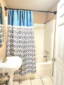 Cheerful 3 bedroom Corner Cottage - Image 3