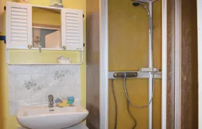 1 Bedroom Pet Friendly Home In Vittsjö - Image 2