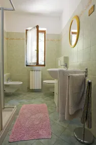 Moradia com 3 quartos com grande terraço e vista magnífica do lago - Image 4