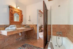 Maison de campagne fantastique avec piscine, terrasses et Wi-Fi ; parking disponible - Image 5