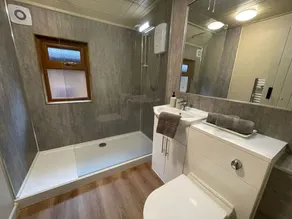 RoseTree Lodge 3 bed Sleeps 6 - Image 3