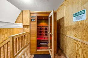 Lakeside Pet Friendly Cabin w/ Hot tub Game Rm Fireplace Elec Vehicle Charger - Image 5