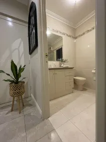 Luxury Escape: Perth, Airport, Swan Valley & Beach - Image 3