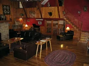 Ponderosa Lodge Farm.  Enorma 10.000 Sq. Ft.  32 sovplatser. - Image 4