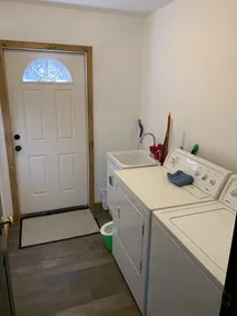 3 Story House on New River - Image 2