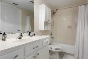 Beautiful Family Friendly 3BR Condo Steps from the Beach  - Image 3