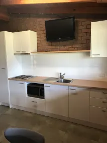 Aaroona Resort  private cabins close to the shores of Lake Mulwala - Image 3