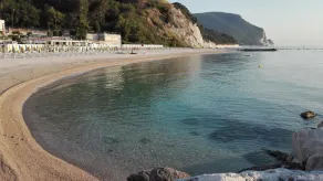 Villino del Sorriso-Three-room apartment near the sea and services, garden, parking space - Image 4