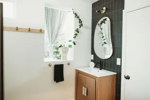 Ode to the '70's creative private home with pool - Image 3