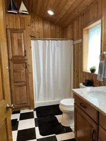 Luxury Cottage in Alex Bay 3 bedrooms, 2.5 baths.  Book your 2026 Vacation Now!! - Image 3