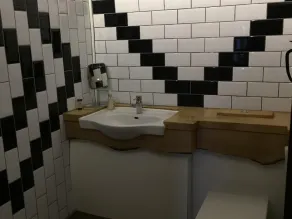 Basement Bridal Suite - Image 2