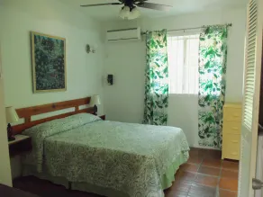 1BR Condo (mit Waschmaschine in Einheit) in Sunset Crest / Holetown (Westküste) - Image 4