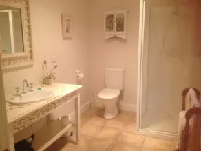 Studio 12 Berrima... - Image 2
