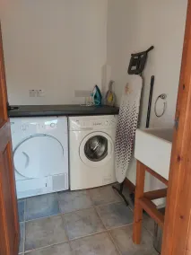 Converted barn with hot tub in north devon - Image 5