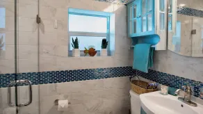 BAREFOOT BUNGALOW~2 Bedroom, 2 Bathroom Home w/ Office, Pool and Tiki Hut! - Image 2