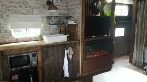 Urban Glamping - Image 2