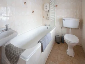 The Bridge Inn Apartment - Image 2