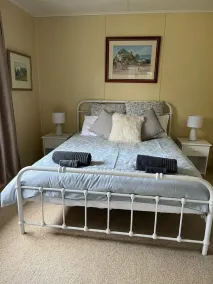 Yarramalong 2 bedroom cottage - Image 2