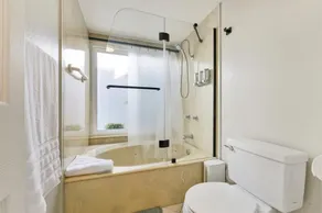 Luxury Retreat in Quiet Neighborhood – Ideal for Extended Stays! - Image 3