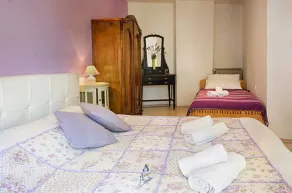 Encantadora villa de 2 dormitorios con piscina para 4+1, para grupos pequeños, admite mascotas - Image 5
