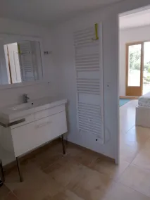 House with heated pool near the Gorges du Verdon. - Image 3