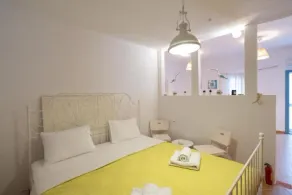 Dreamscape Cozy 3-Bedroom Mykonos Hideaway - Image 3