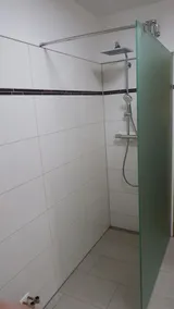 Apartamento com terraço em uma área residencial tranquila para até 6 pessoas - Image 3