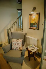 The Piggery - stylish barn conversion in the heart of the High Peak - Image 2