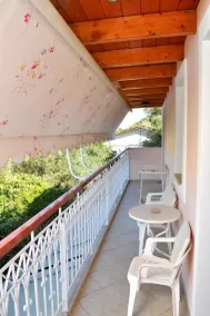 Tzivras Standard Apartment - Image 5