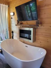 Treehouse Place at Deer Ridge Ole Mill - Image 3