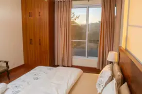 Cozy 4BR Mountain Cottage  - Image 3