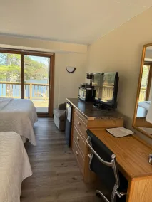 Chanticleer Inn 54 - Image 4