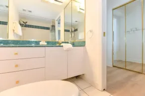 Penthouse Oceanfront Luxury condo,  French doors, big views, sunrise and sunset - Image 3